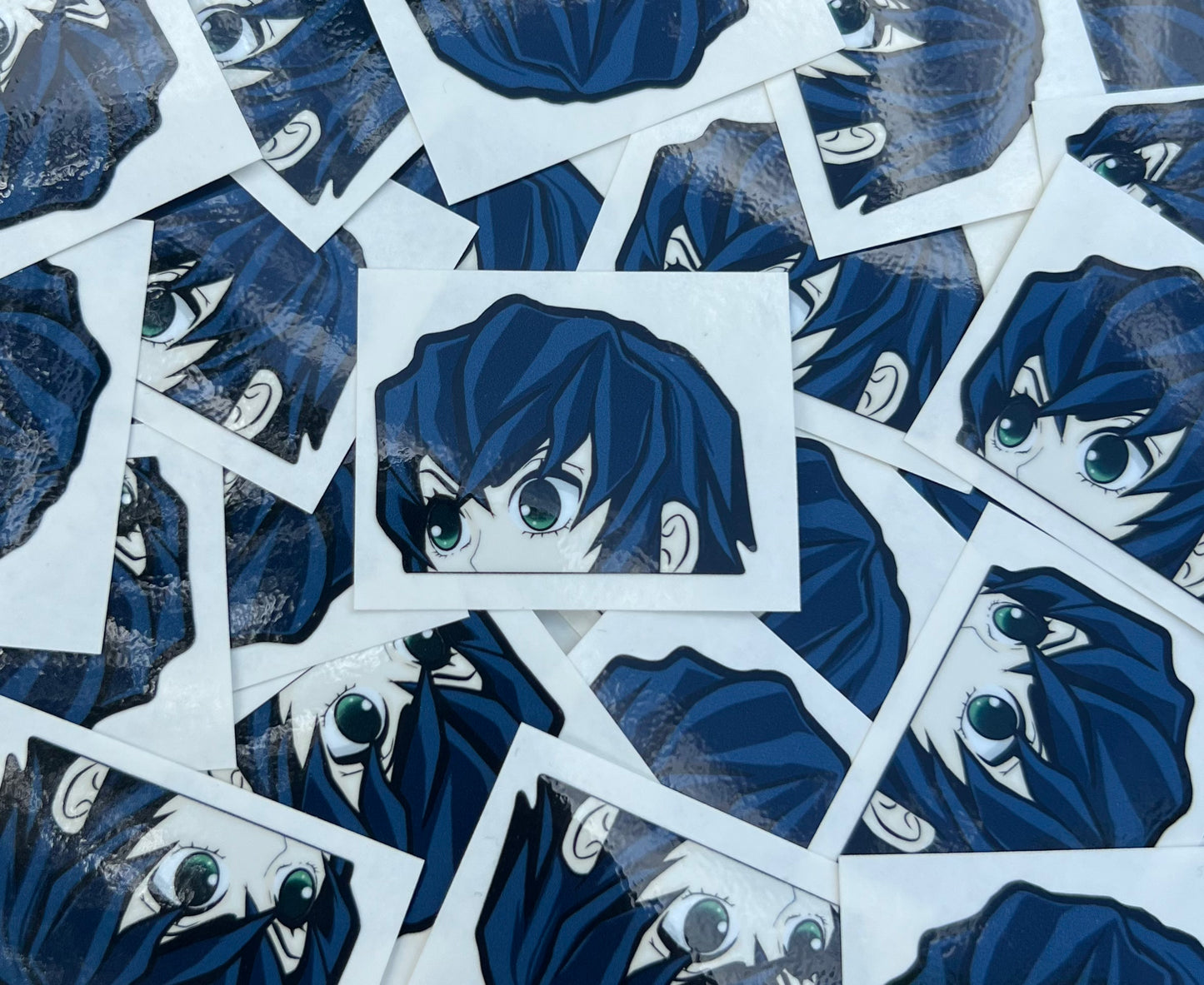 Inosuke mini peeker