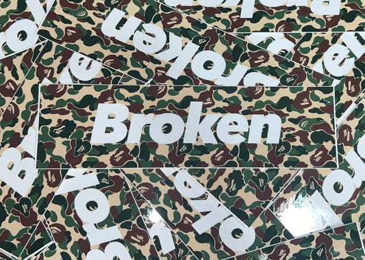 Broken duck camo slap sticker